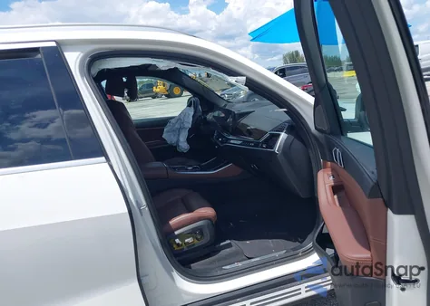 2025 BMW X5 xDrive50E from USA, damaged, VIN 5UX43EU02S9Y03163